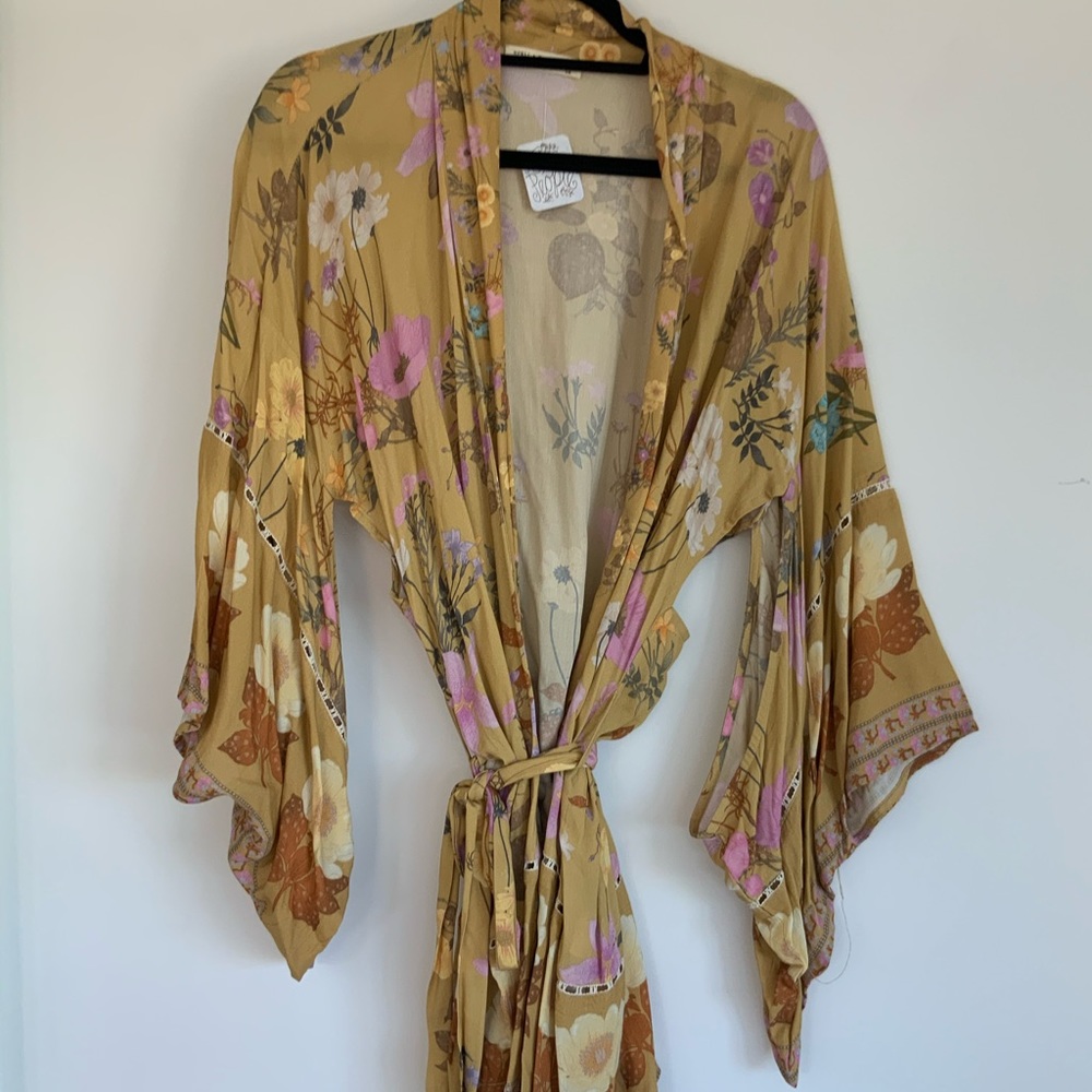 NWT Spell Wild Bloom Mustard Short Kimono XS/S